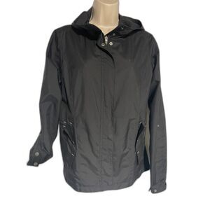 Lucy windbreaker!  size S. perfect for your workouts!